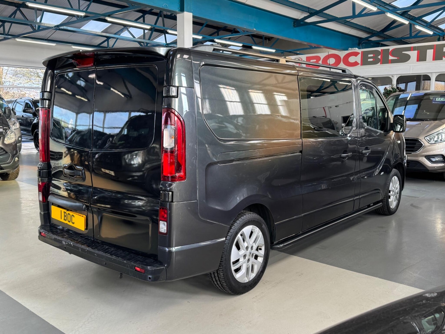 Used Vauxhall Vivaro 2016 for sale - 77364310: Photo 5