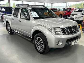 Used Nissan Navara 2014 for sale - 79564737: Photo