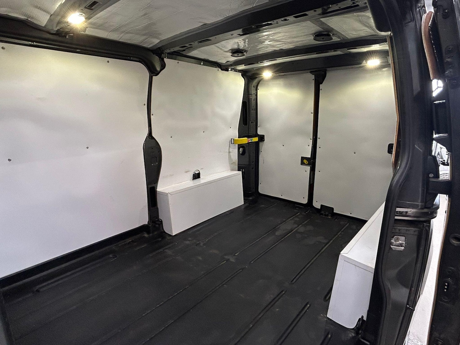 Used Ford Transit Custom for sale - 77550472: Photo 13