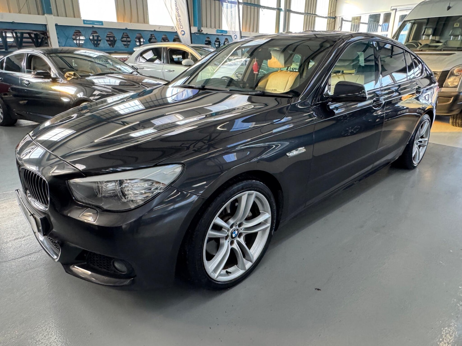 Used BMW 5 Series 2013 for sale - 77364295: Photo 3