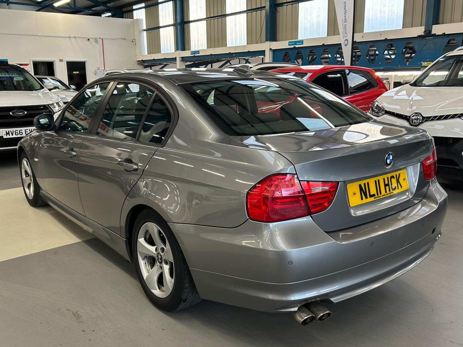 Used BMW 3 Series 2011 for sale - 77364348: Photo 5