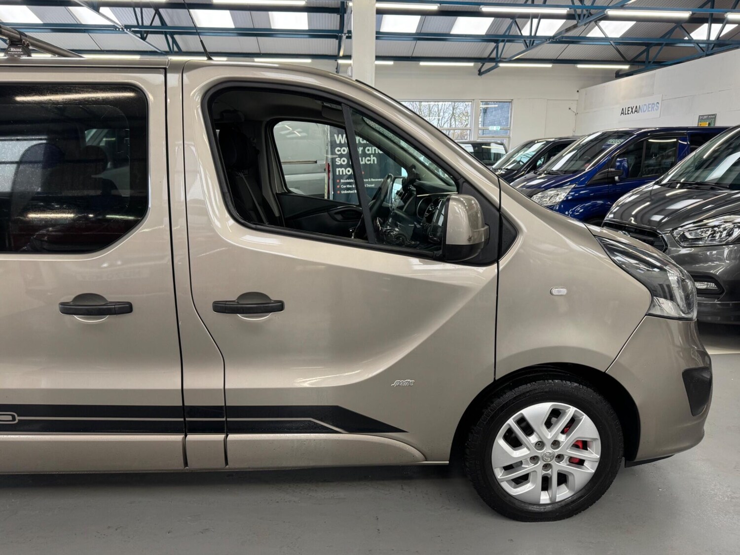 Used Vauxhall Vivaro 2017 for sale - 77364329: Photo 12