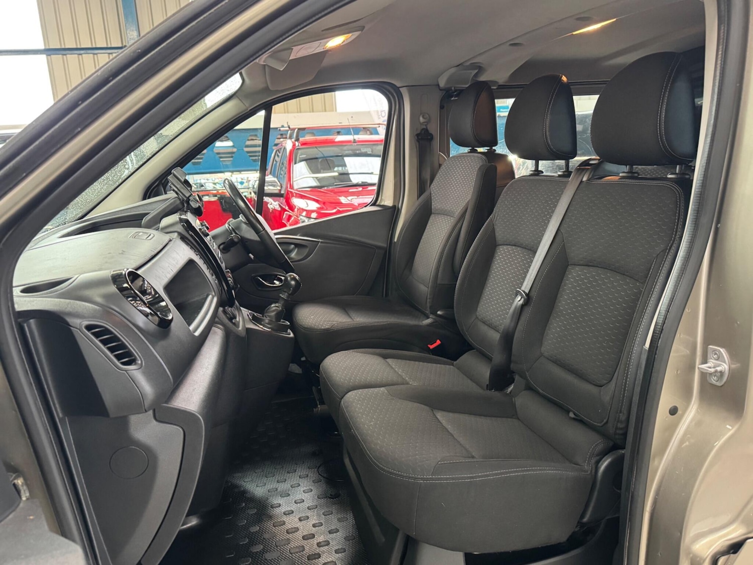 Used Vauxhall Vivaro 2017 for sale - 77364329: Photo 21