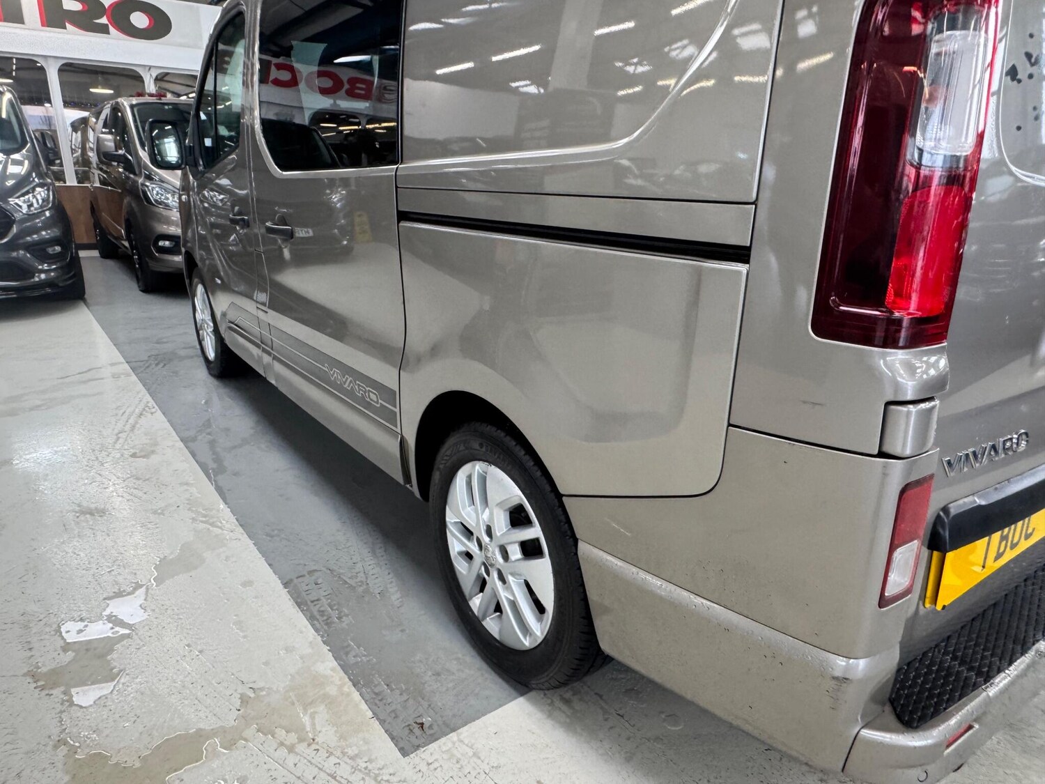 Used Vauxhall Vivaro 2017 for sale - 77364329: Photo 9