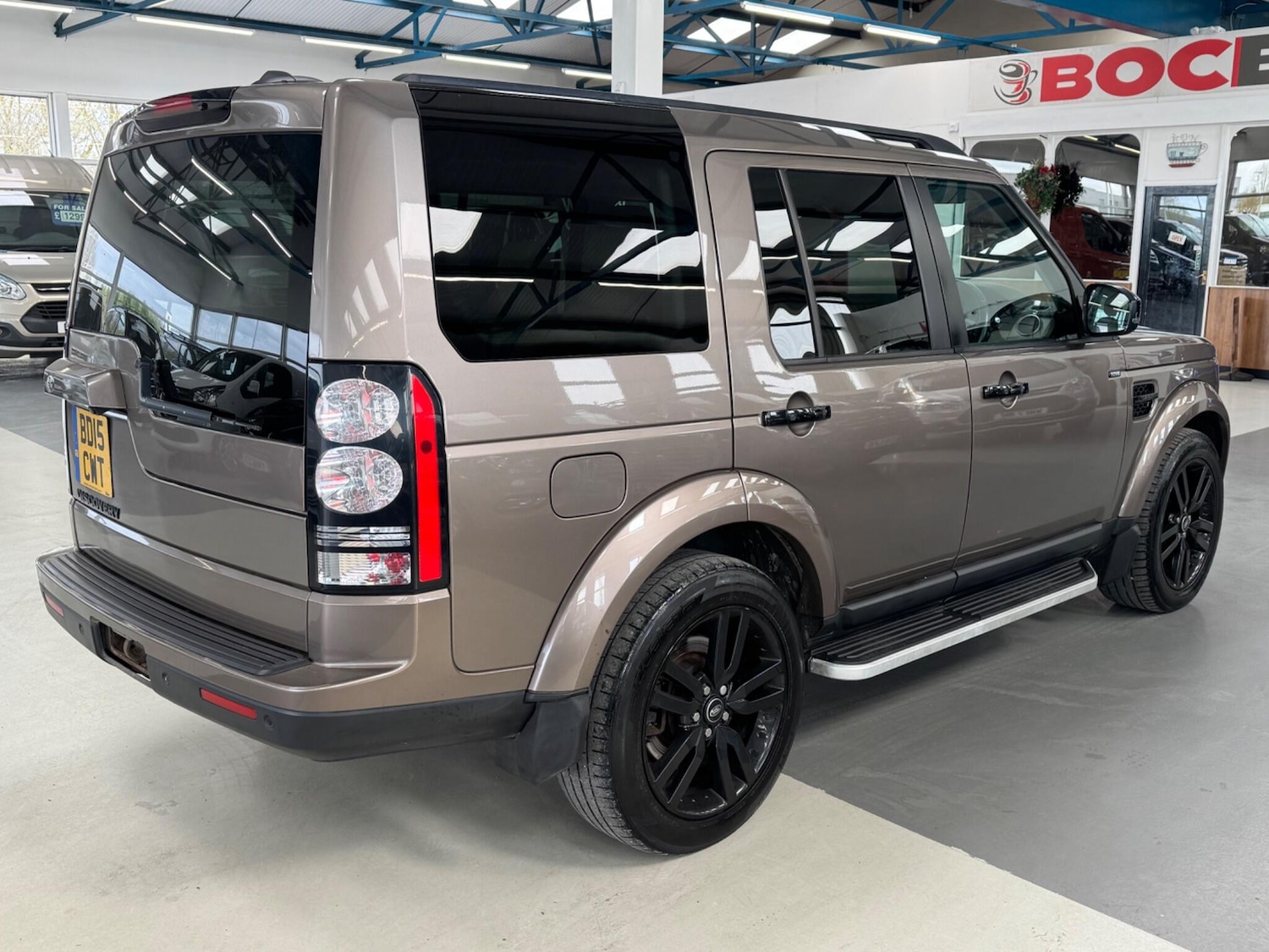 Used Land Rover Discovery 2015 for sale - 78099844: Photo 11