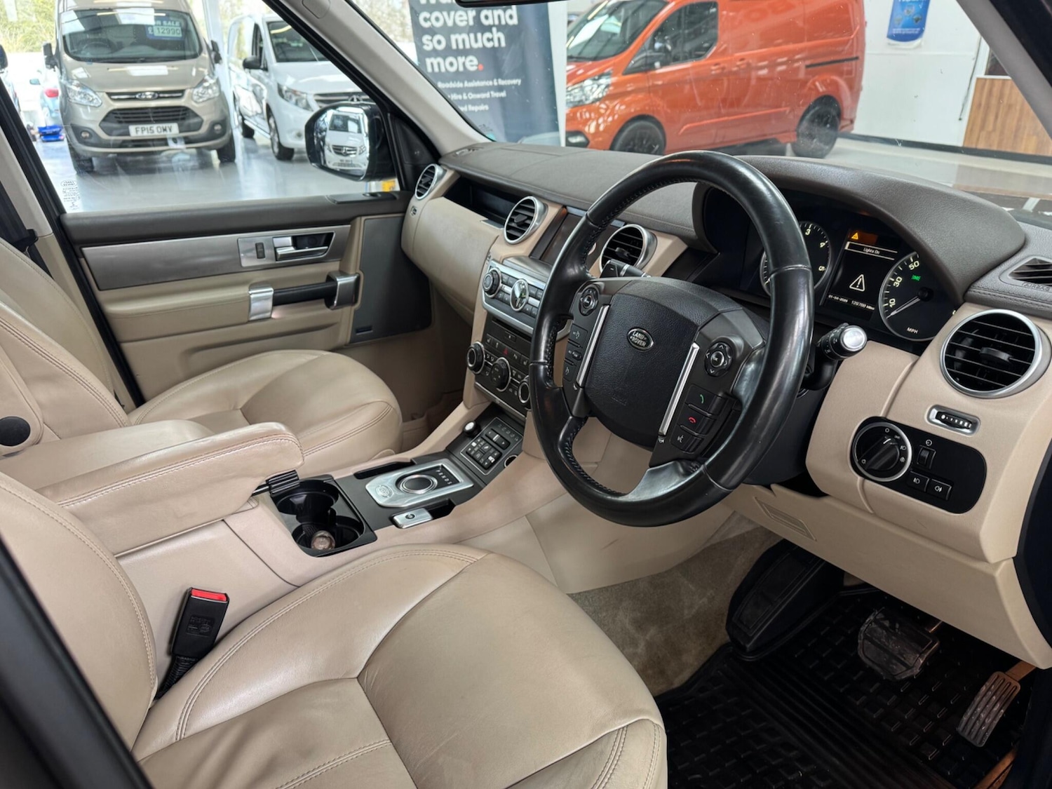 Used Land Rover Discovery 2015 for sale - 78099844: Photo 14