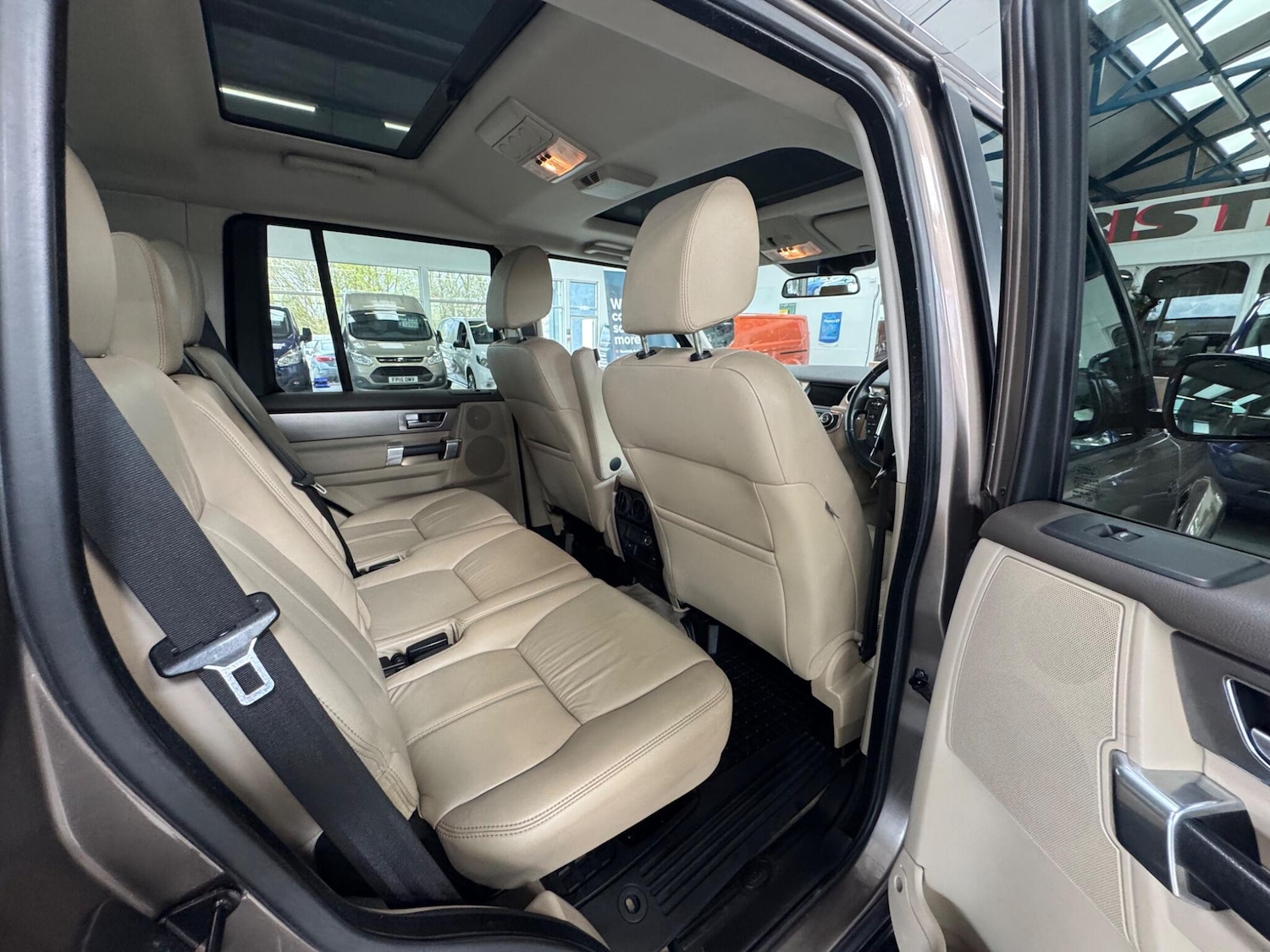 Used Land Rover Discovery 2015 for sale - 78099844: Photo 17