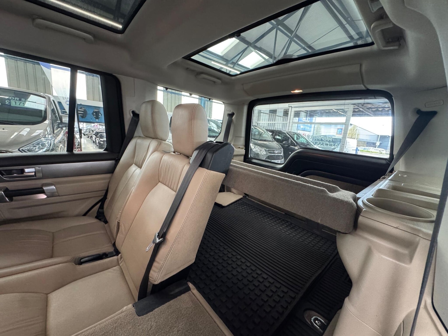 Used Land Rover Discovery 2015 for sale - 78099844: Photo 20