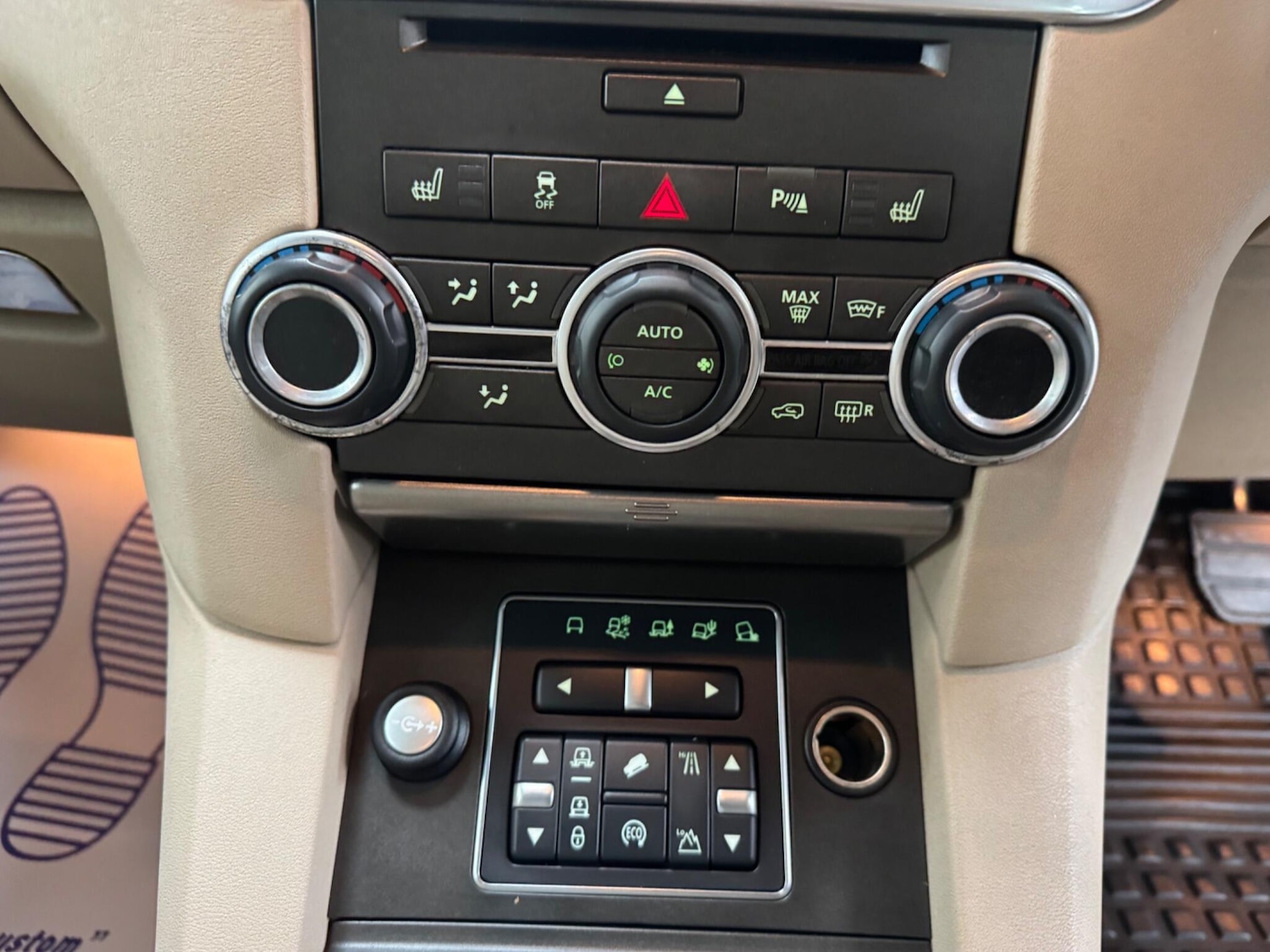 Used Land Rover Discovery 2015 for sale - 78099844: Photo 26