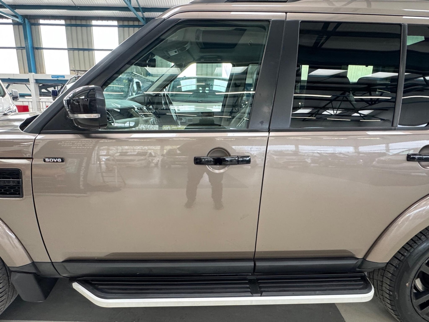 Used Land Rover Discovery 2015 for sale - 78099844: Photo 9