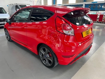 Used Ford Fiesta 2015 for sale - 78684360: Photo