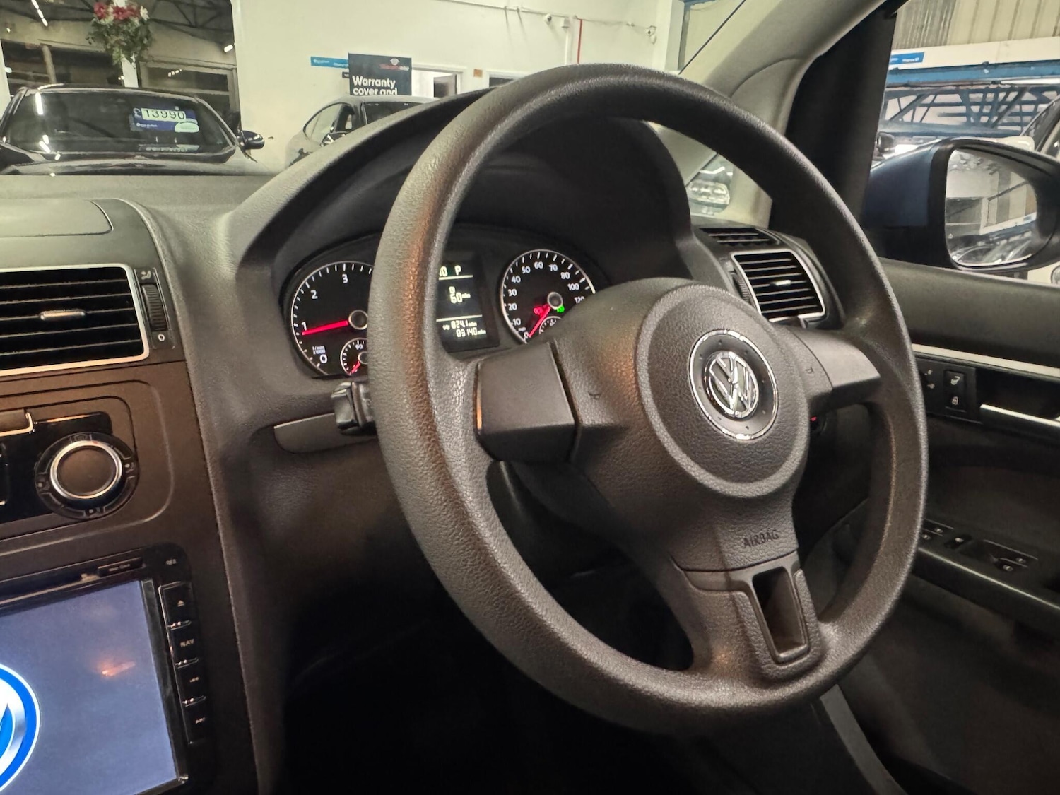 Used Volkswagen Touran 2012 for sale - 77696446: Photo 21