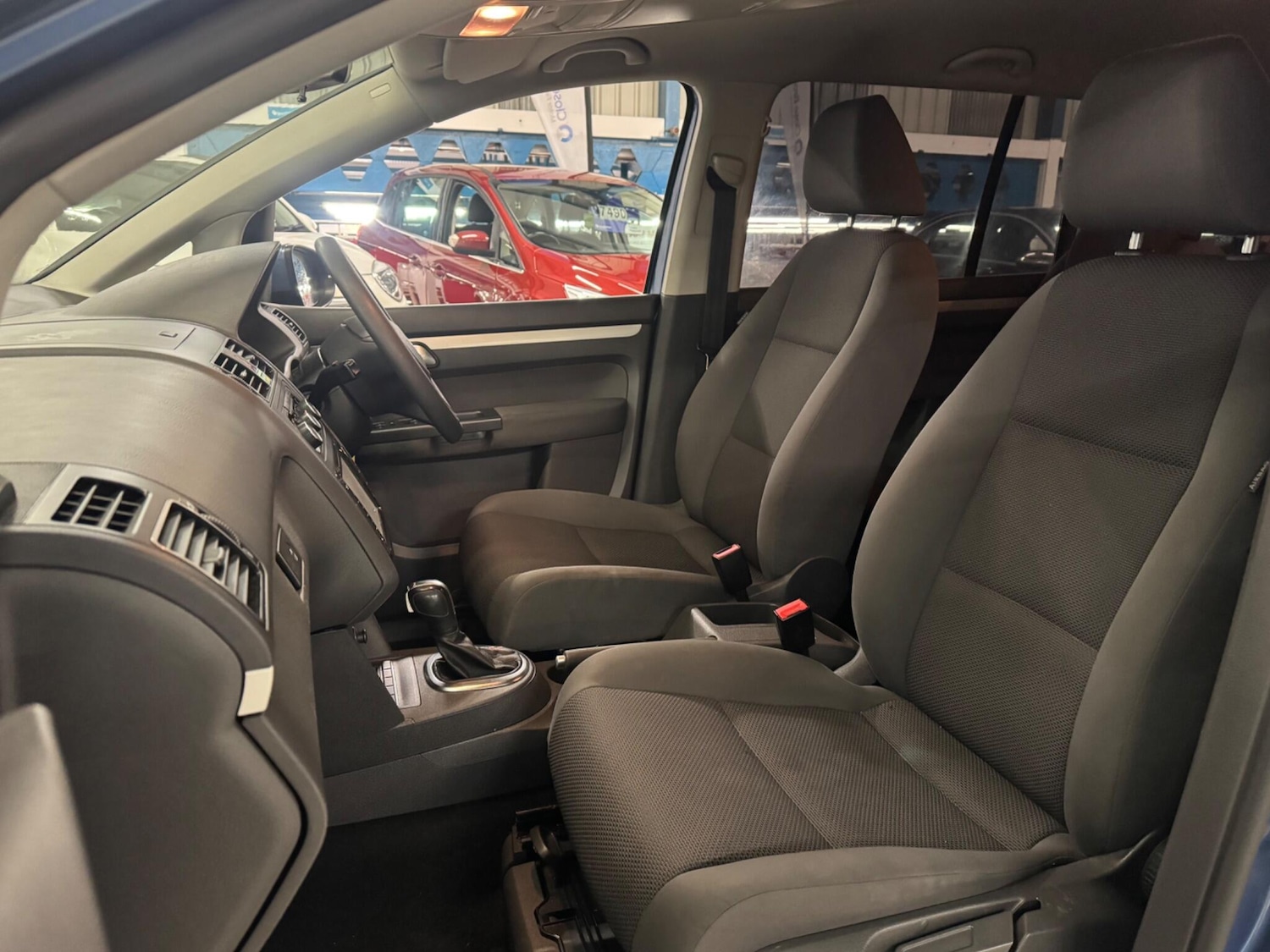 Used Volkswagen Touran 2012 for sale - 77696446: Photo 23