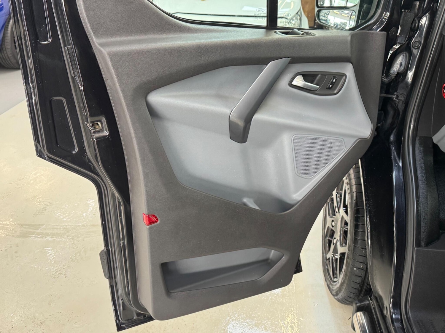 Used Ford Transit Custom 2014 for sale - 77559399: Photo 22