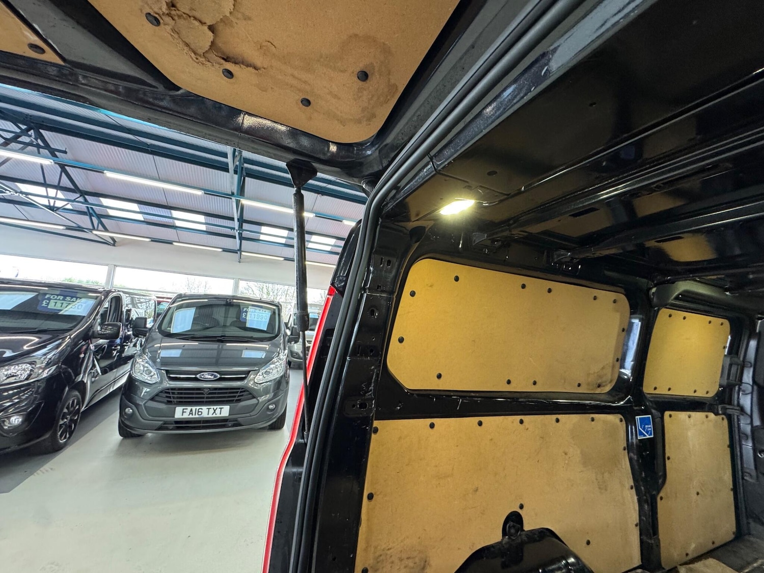 Used Ford Transit Custom 2014 for sale - 77559399: Photo 28