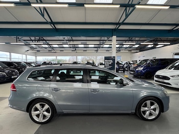 Used Volkswagen Passat 2012 for sale - 77882708: Photo