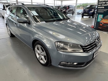 Used Volkswagen Passat 2012 for sale - 77882708: Photo