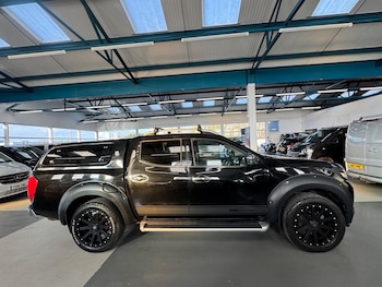 Used Nissan Navara 2018 for sale - 78072013: Photo