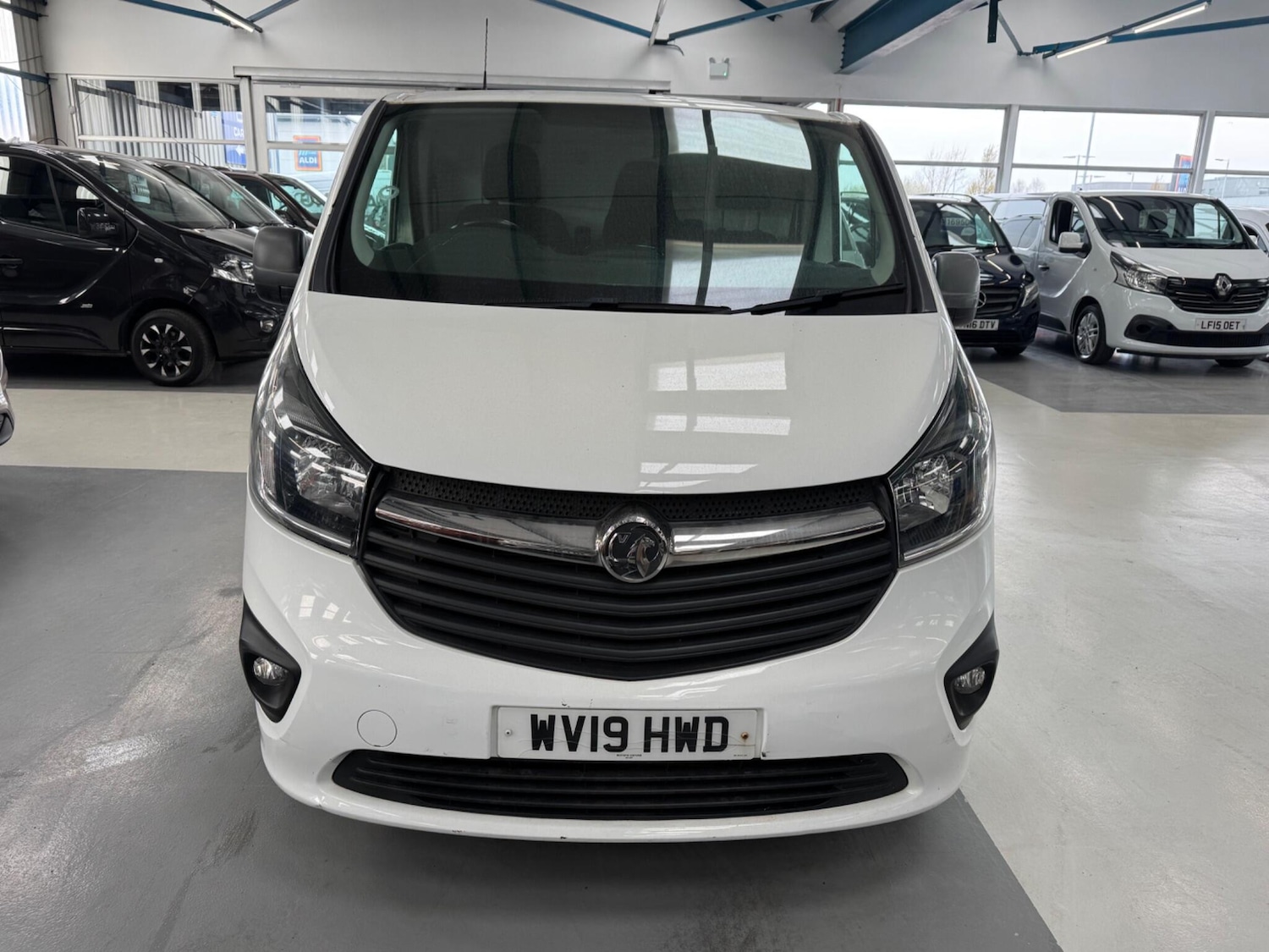 Used Vauxhall Vivaro 2019 for sale - 77982651: Photo 2