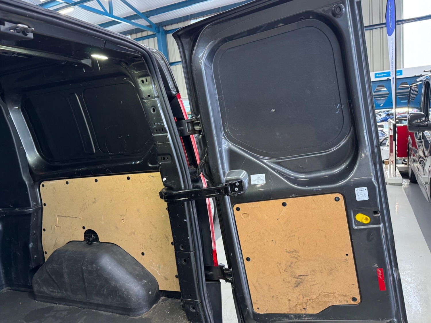 Used Ford Transit Custom 2018 for sale - 77467923: Photo 17