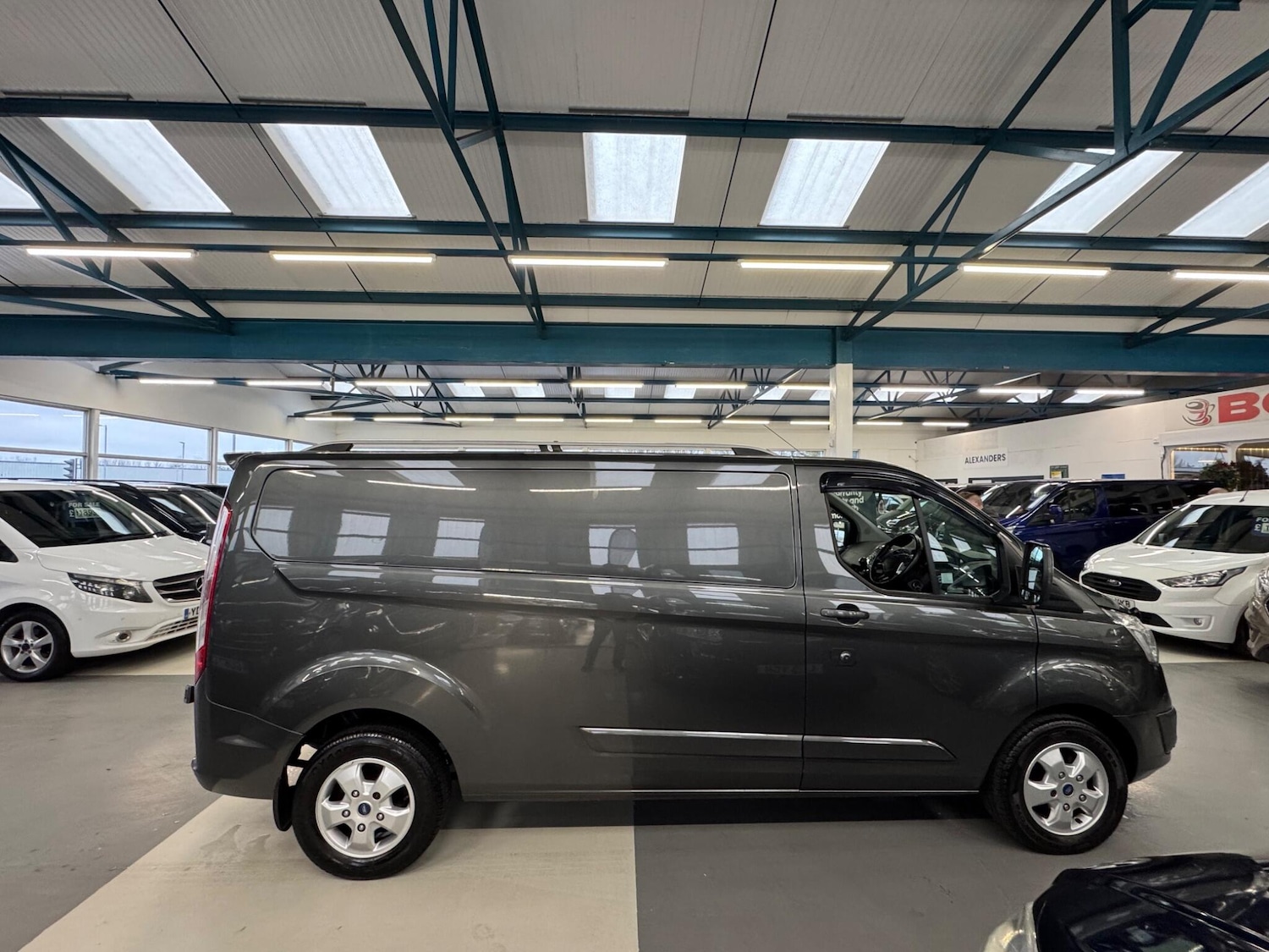 Used Ford Transit Custom 2017 for sale - 77364337: Photo 9