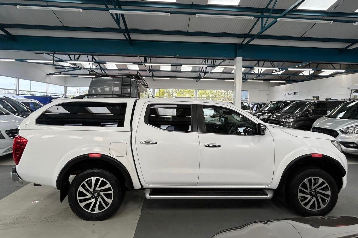 Used Nissan Navara for sale - 78214791: Photo 2