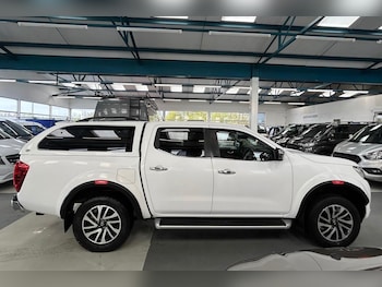 Used Nissan Navara 2018 for sale - 78214791: Photo