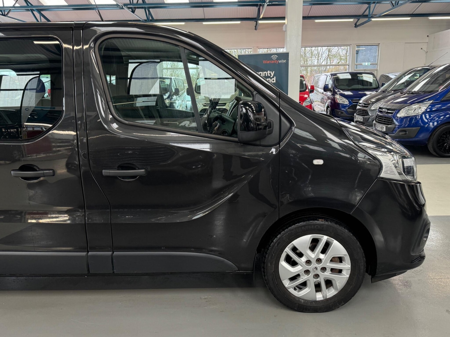 Used Renault Trafic 2018 for sale - 77598115: Photo 11