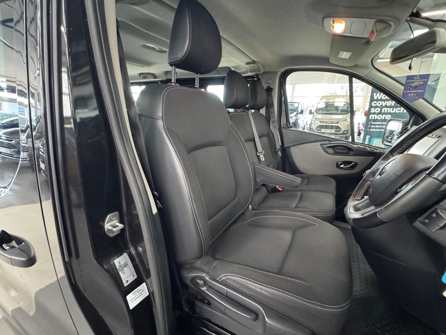 Used Renault Trafic 2018 for sale - 77598115: Photo 15