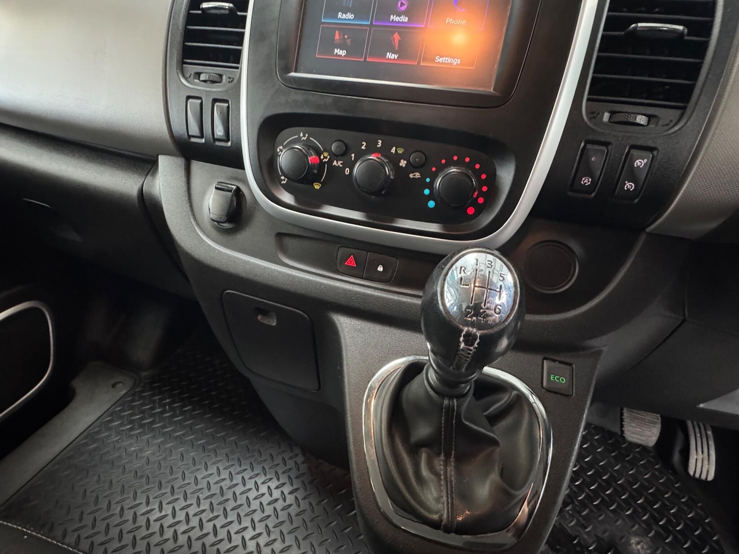 Used Renault Trafic 2018 for sale - 77598115: Photo 17