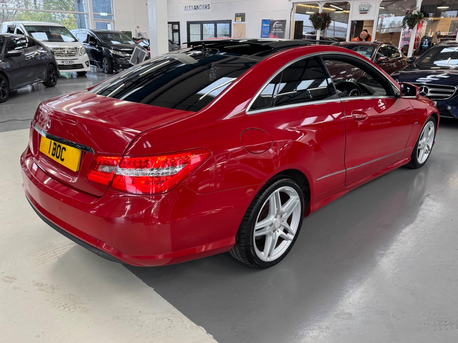 Used Mercedes-Benz E Class for sale - 77599158: Photo 7