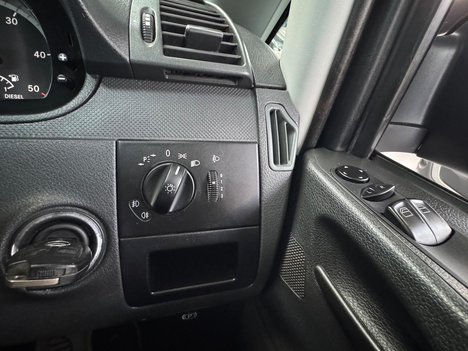 Used Mercedes-Benz Vito 2013 for sale - 77632961: Photo 15