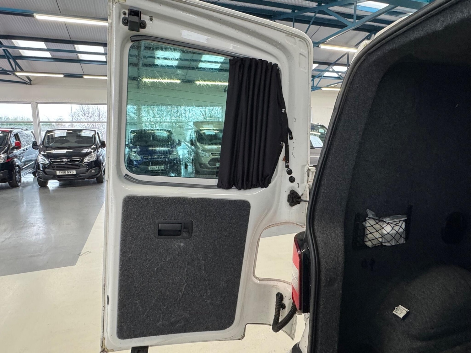 Used Volkswagen Transporter 2012 for sale - 77468573: Photo 27