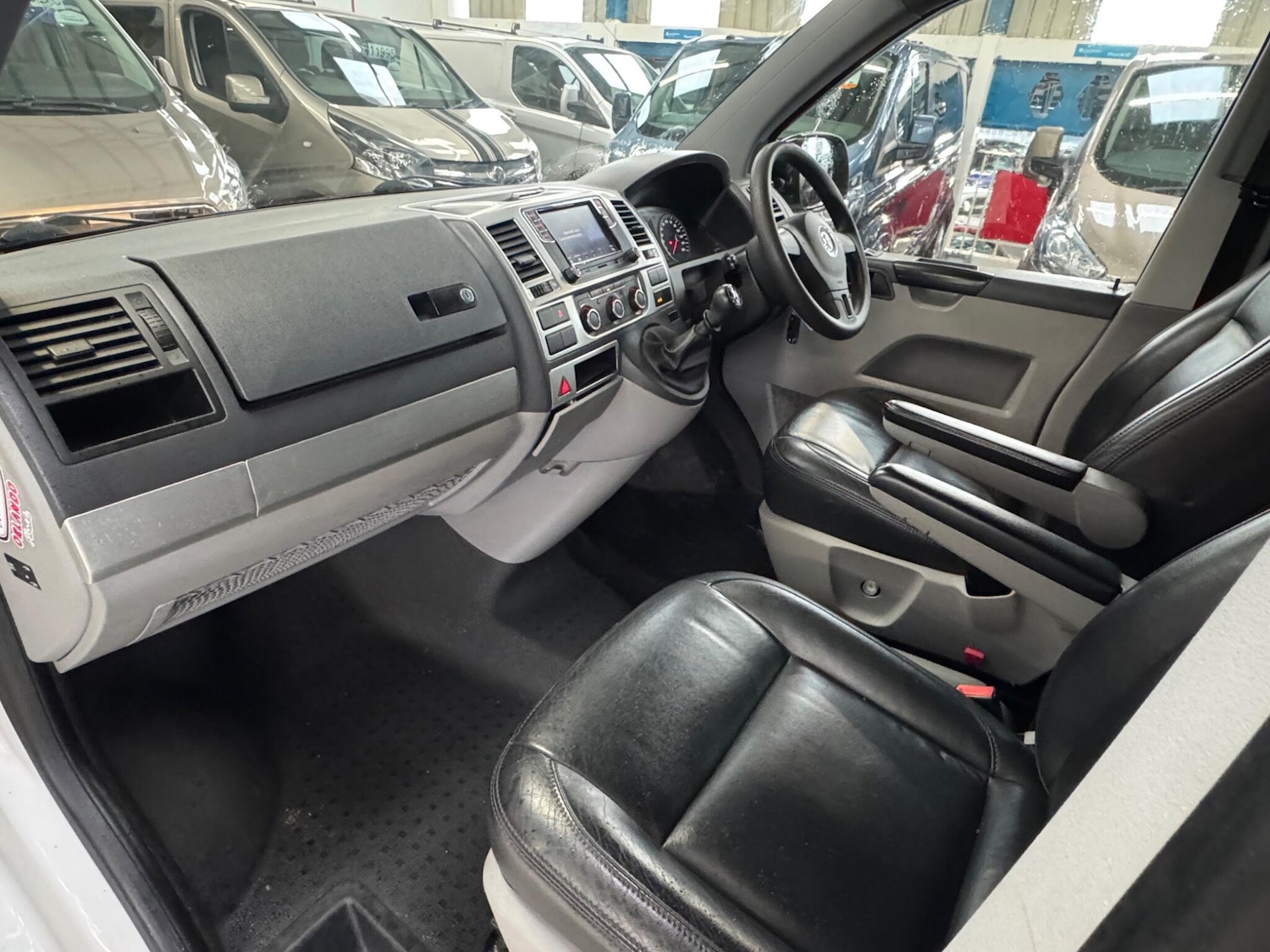 Used Volkswagen Transporter 2012 for sale - 77468573: Photo 30