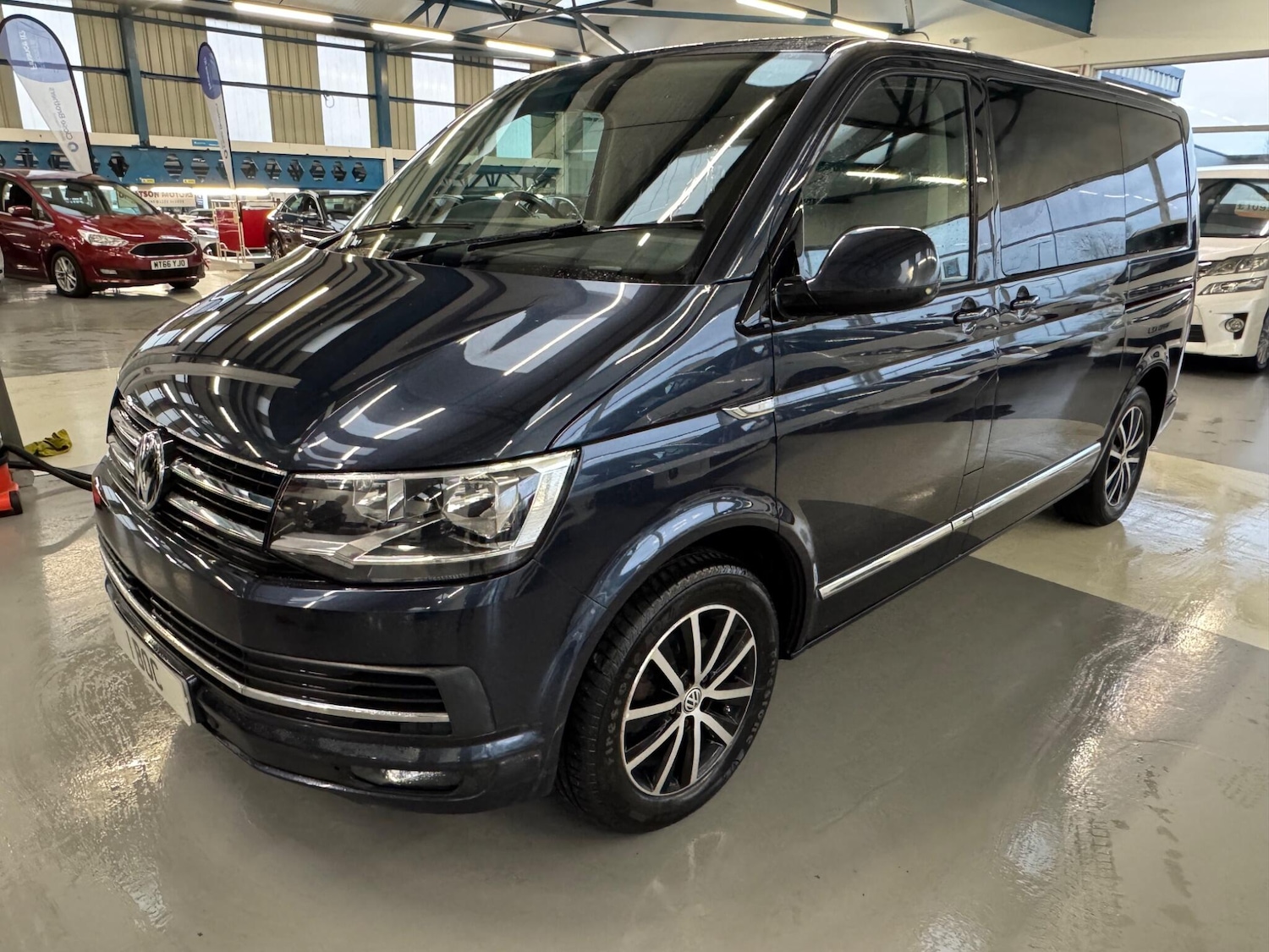 Used Volkswagen Caravelle for sale - 77497496: Photo 3
