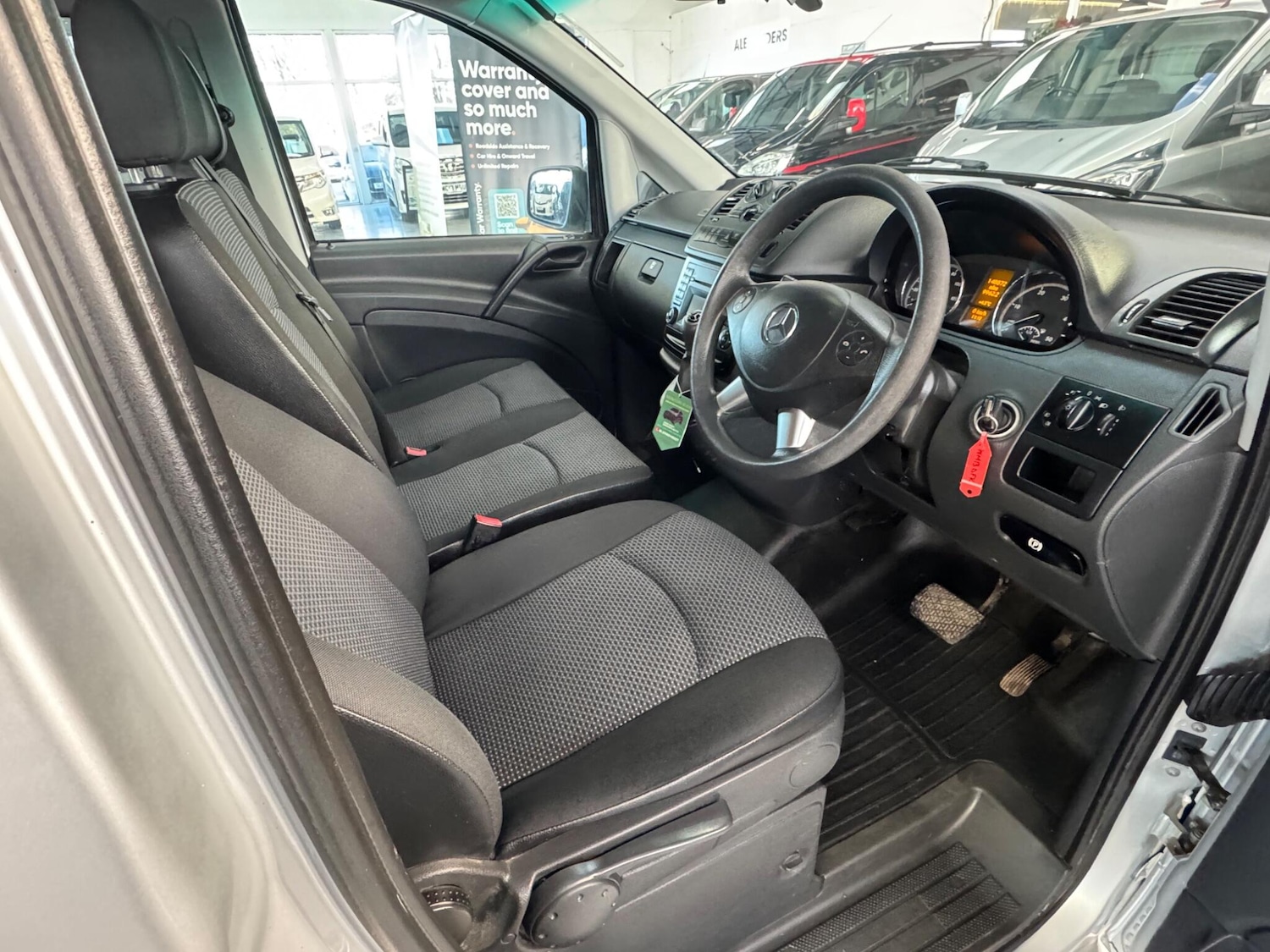 Used Mercedes-Benz Vito 2013 for sale - 77364349: Photo 10