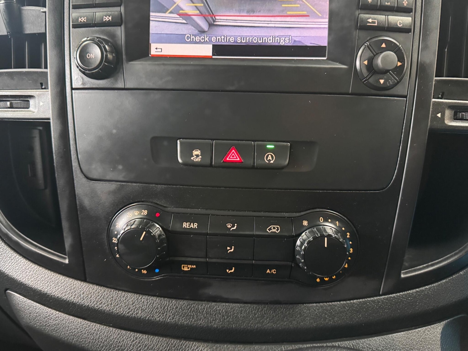 Used Mercedes-Benz Vito for sale - 77364373: Photo 25