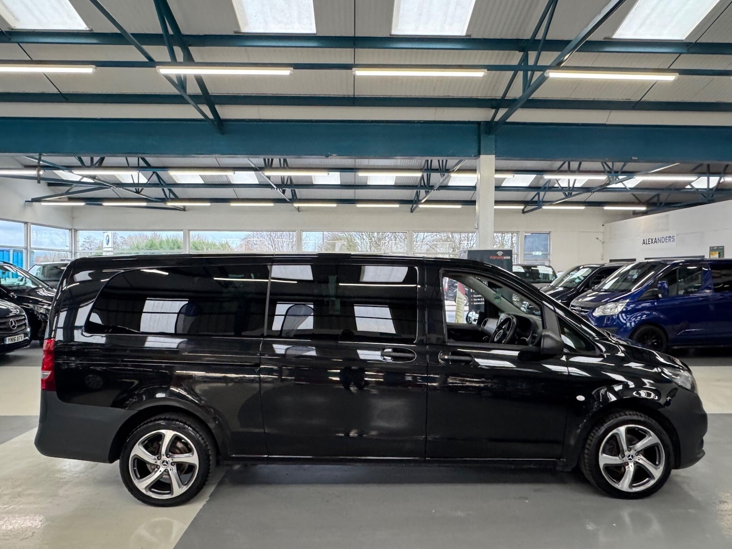 Used Mercedes-Benz Vito for sale - 77364373: Photo 5