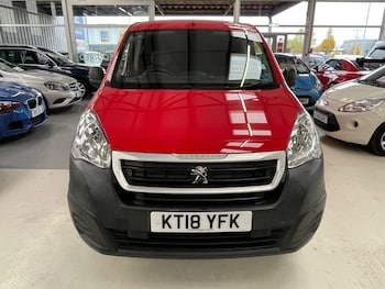 Used Peugeot Partner 2018 for sale - 77364326: Photo