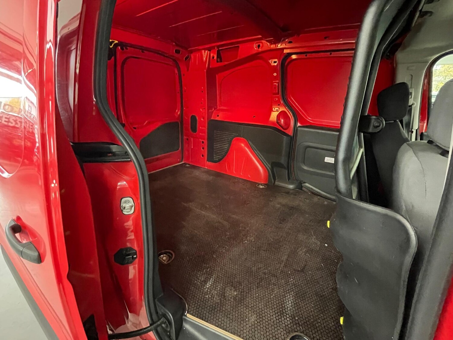 Used Peugeot Partner 2018 for sale - 77364326: Photo 5