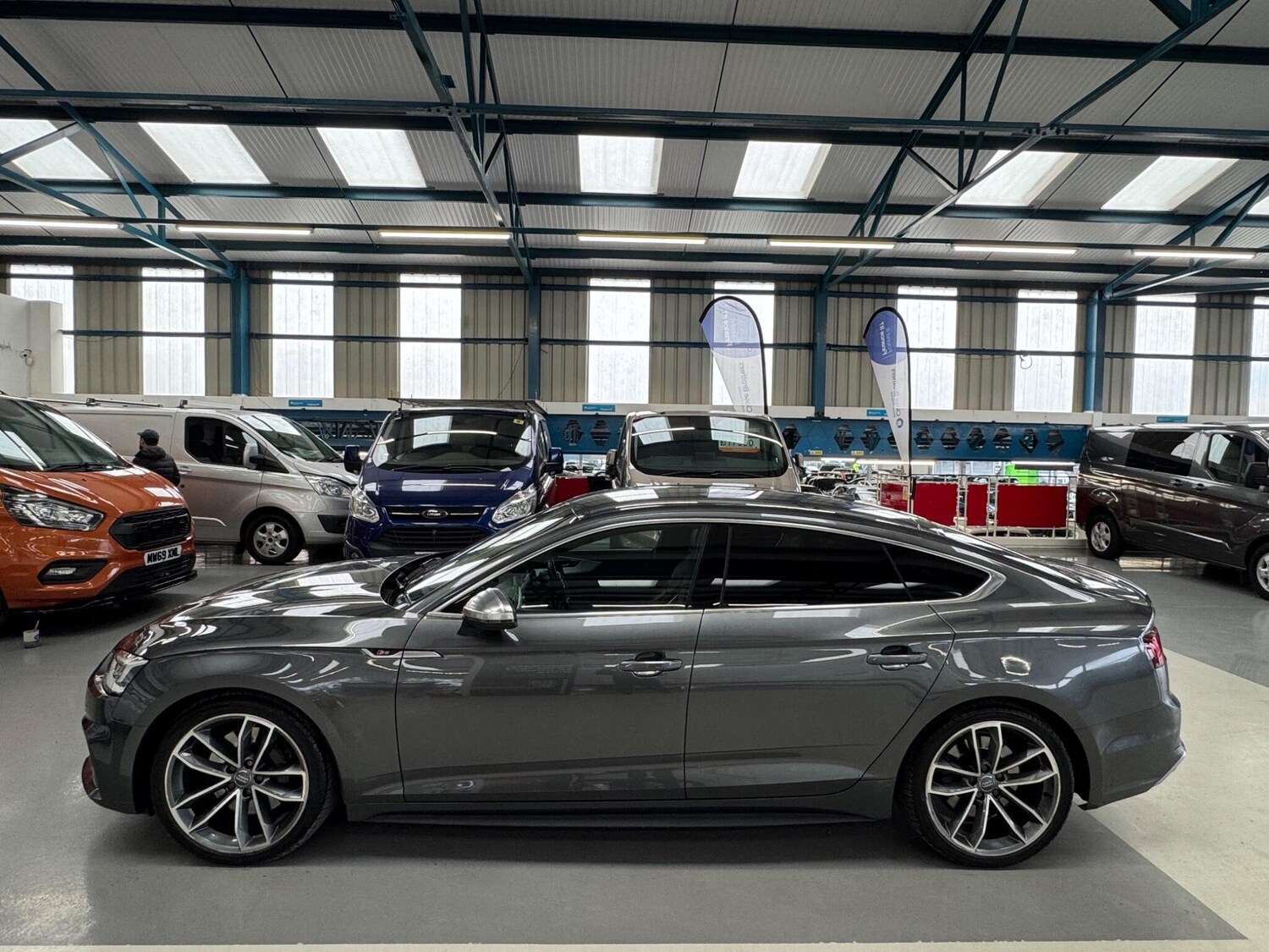 Used Audi S5 for sale - 77808849: Photo 8