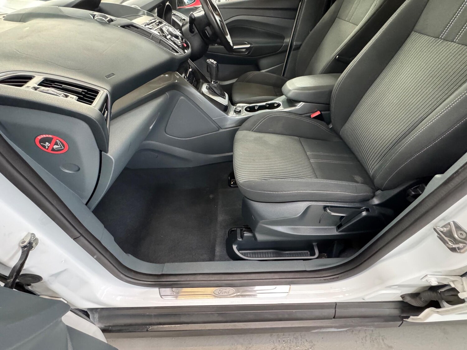 Used Ford C-Max 2013 for sale - 77364352: Photo 27