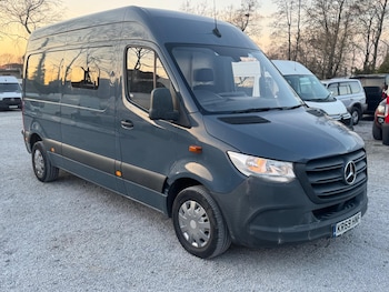 Used Mercedes-Benz Sprinter 2019 for sale - 77957102: Photo