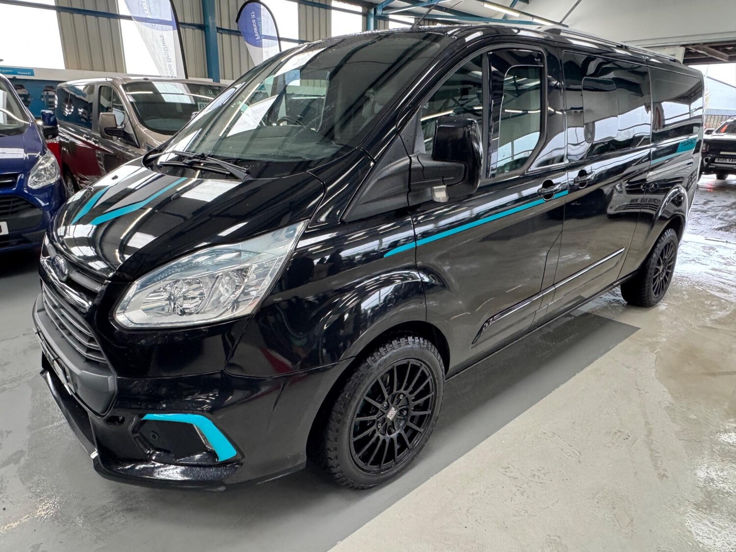 Used Ford Tourneo Custom 2015 for sale - 78006296: Photo 4