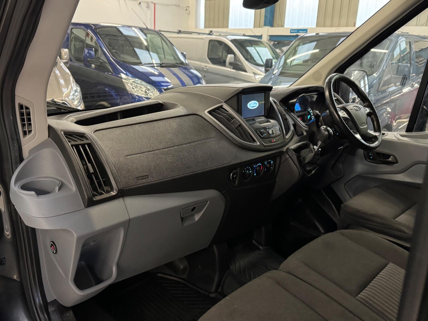 Used Ford Transit 2017 for sale - 77364361: Photo 17