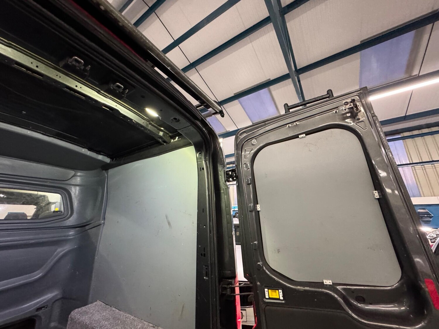 Used Ford Transit 2017 for sale - 77364361: Photo 27