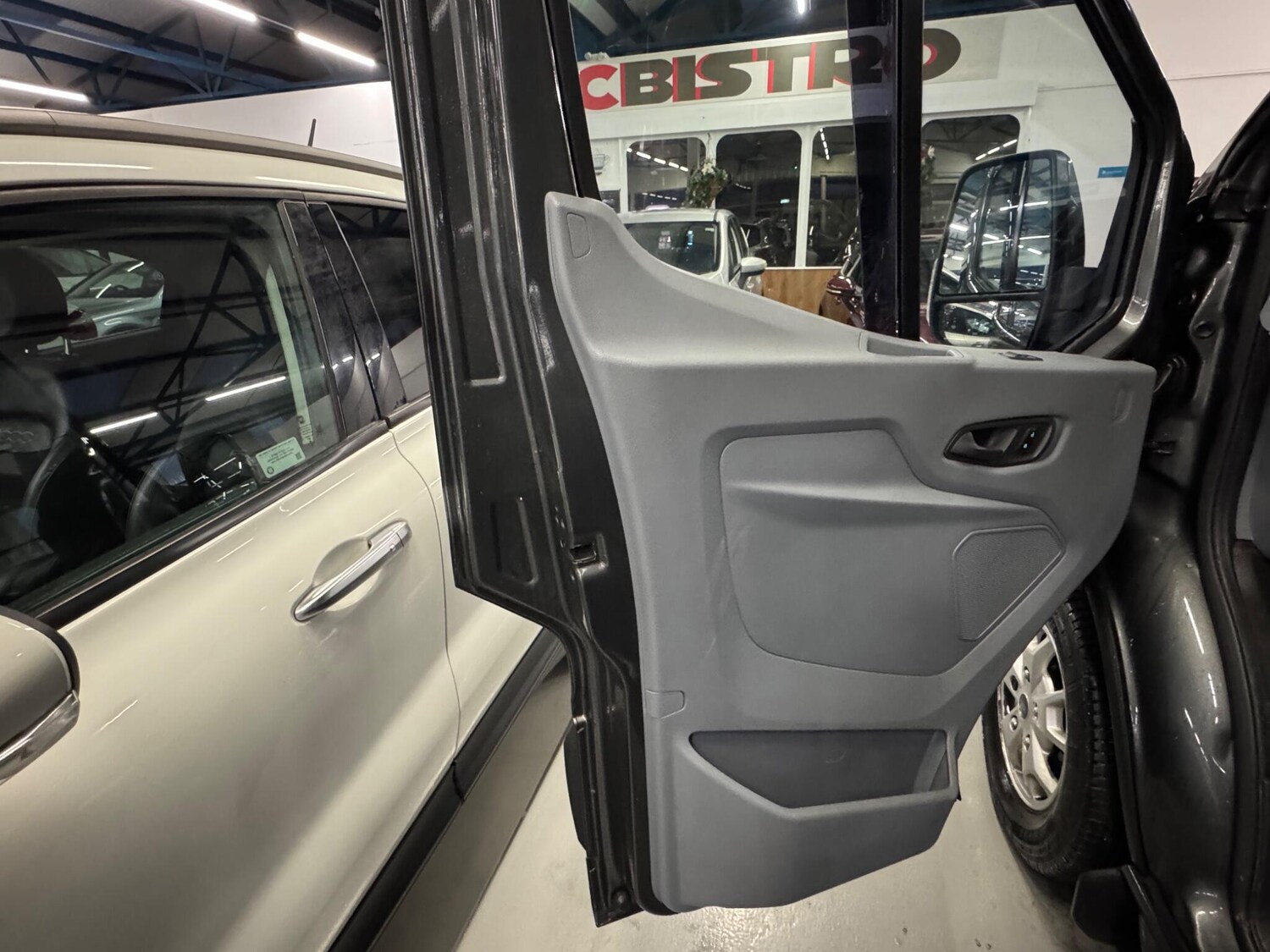 Used Ford Transit 2017 for sale - 77364361: Photo 39