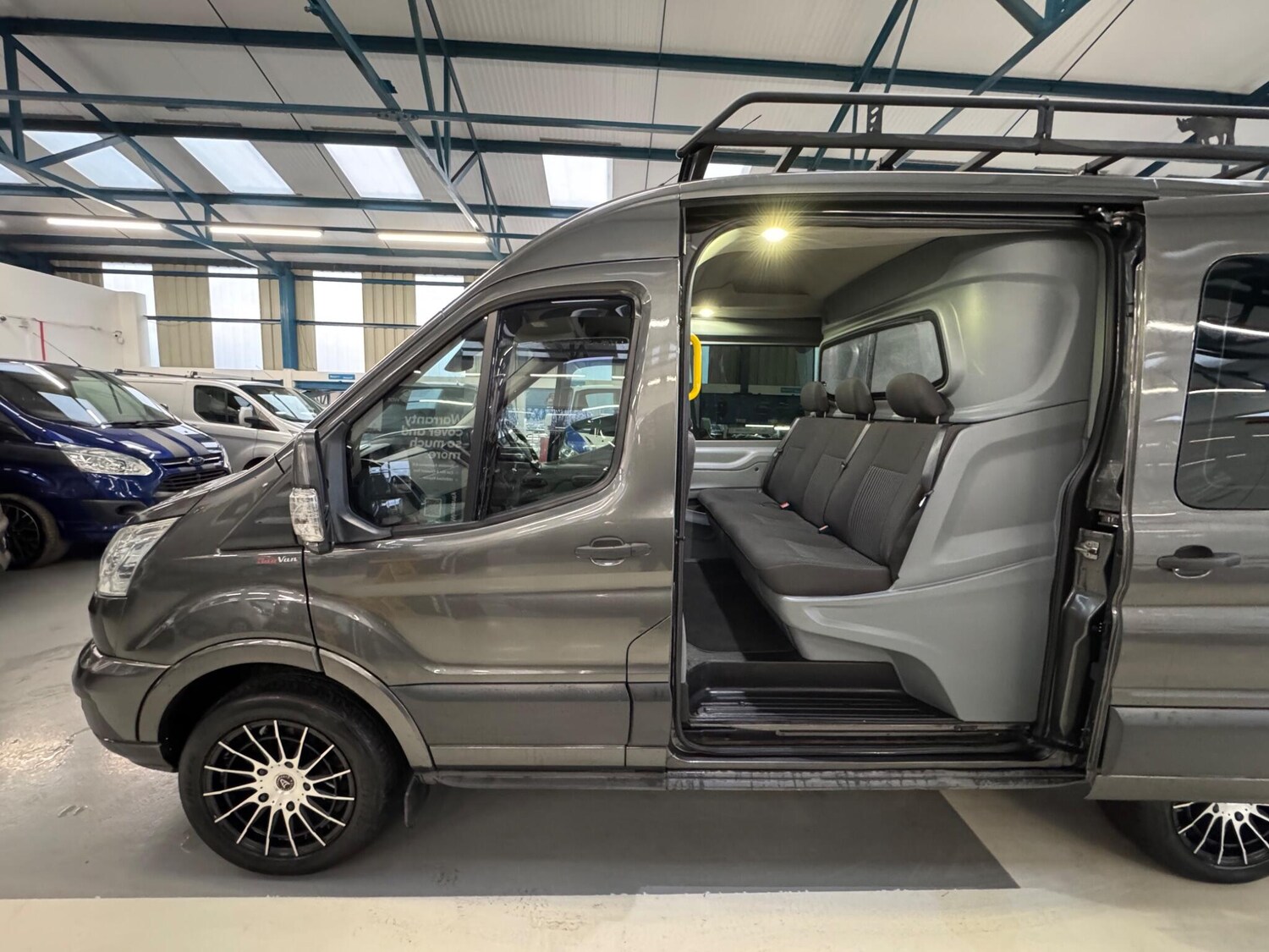 Used Ford Transit 2017 for sale - 77364361: Photo 4