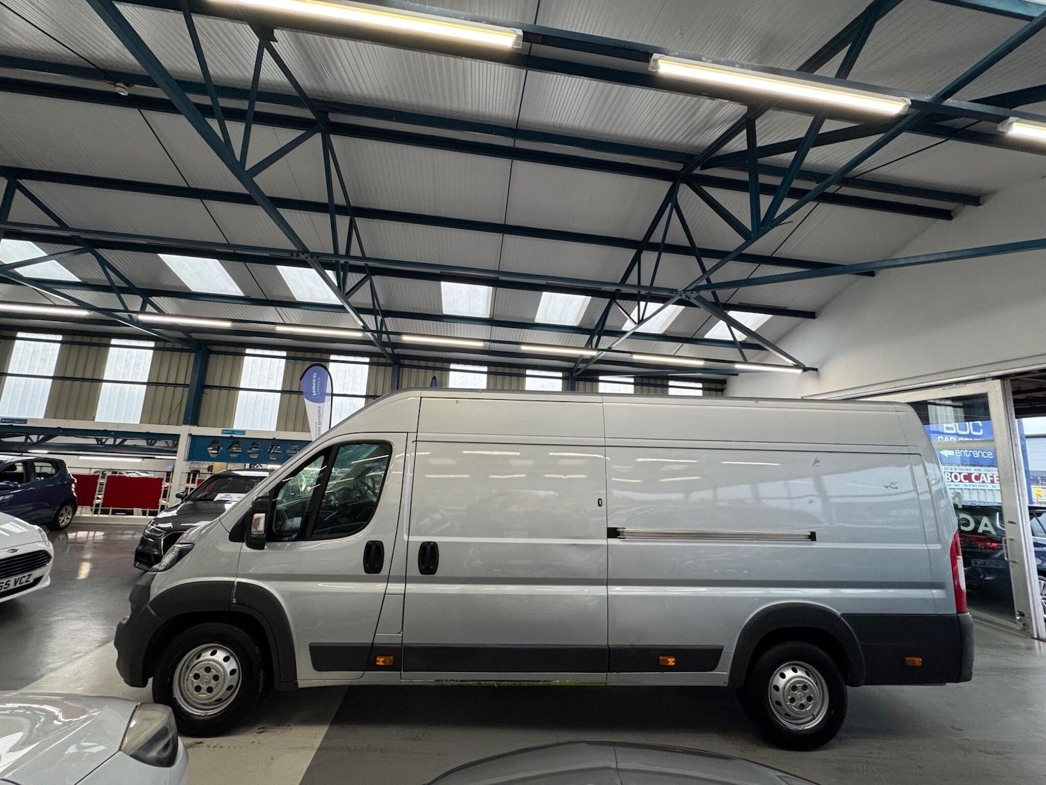 Used Peugeot Boxer 2016 for sale - 77364325: Photo 4