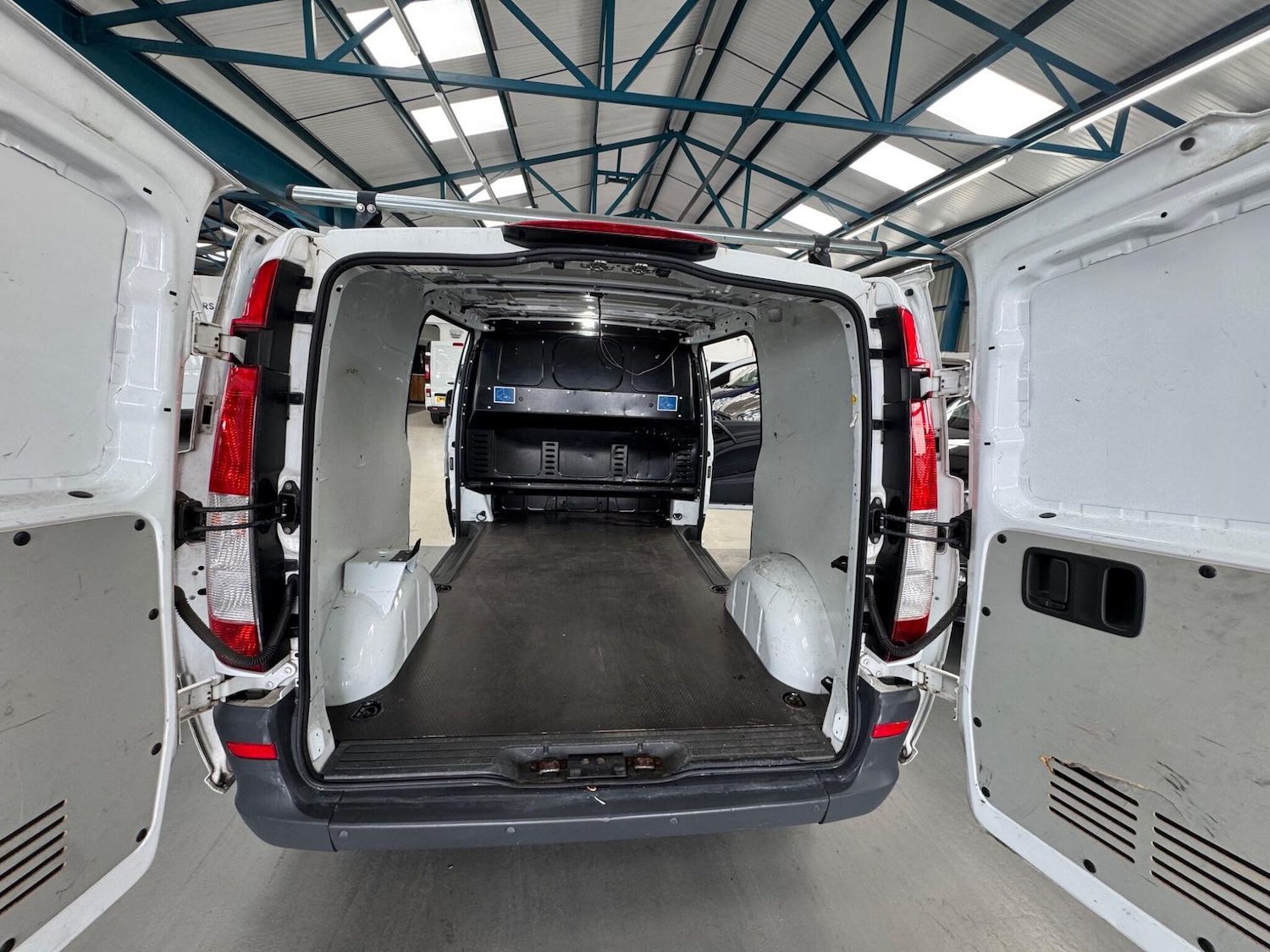 Used Mercedes-Benz Vito 2014 for sale - 77977784: Photo 17